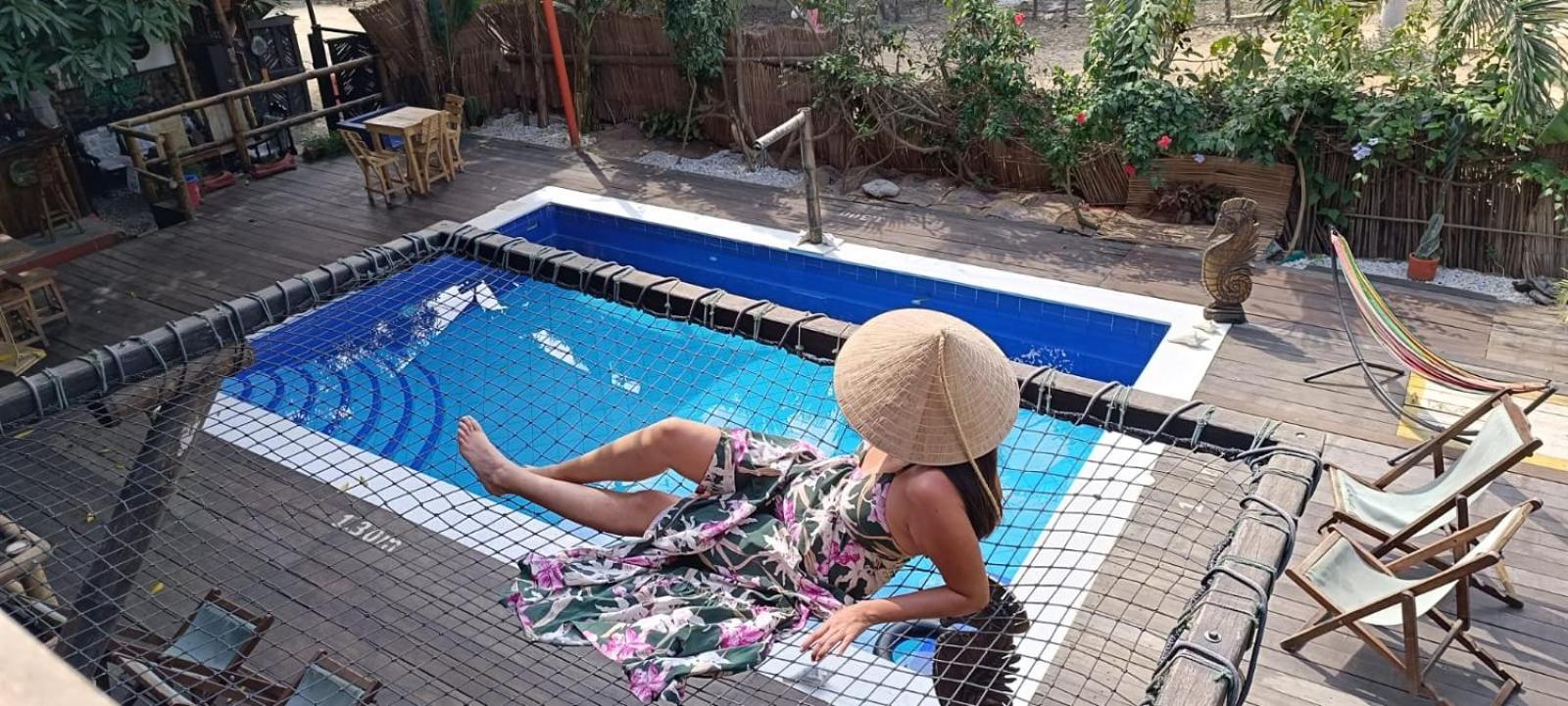 La Natura Hostel & Pool Паломіно Екстер'єр фото